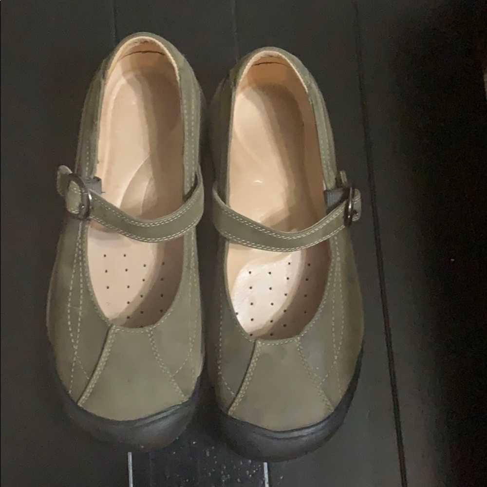 Cute Green Keen Shoes